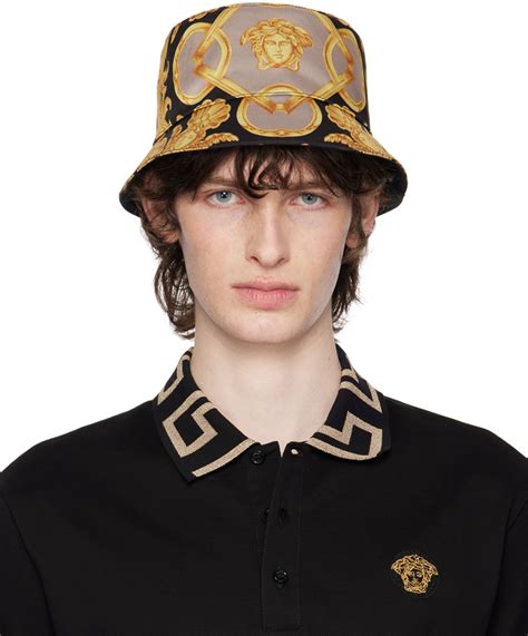 chapeau versace